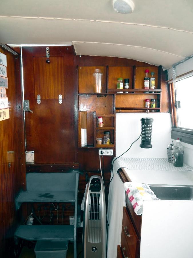 Precioso Barco En Barcelona Hotel บาดาโลนา ภายนอก รูปภาพ
